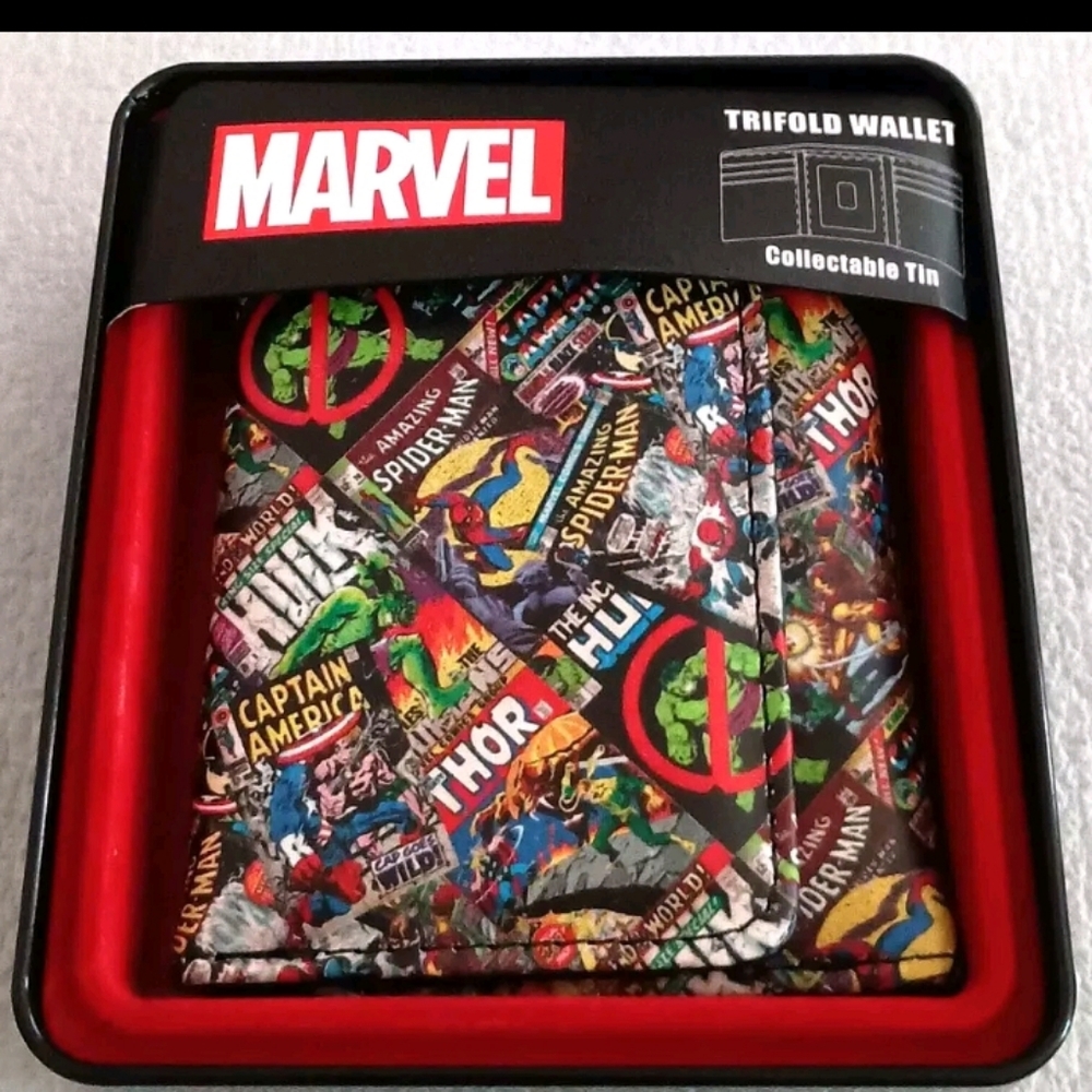Marvel Universe Multi Comic Covers Trifold Wallet & Collector Tin NEW NOS 2018